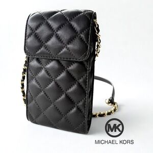 🆕️ Michael Kors Black Quilted Phone Crossbody Bag ❣️